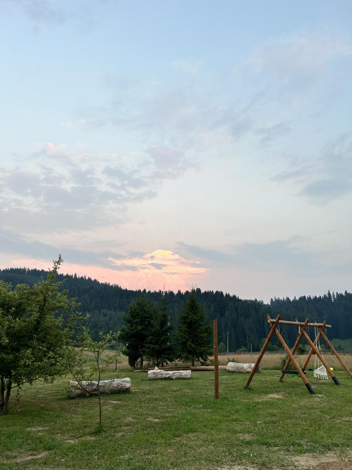 Forest House Bukva Сasa de vacaciones